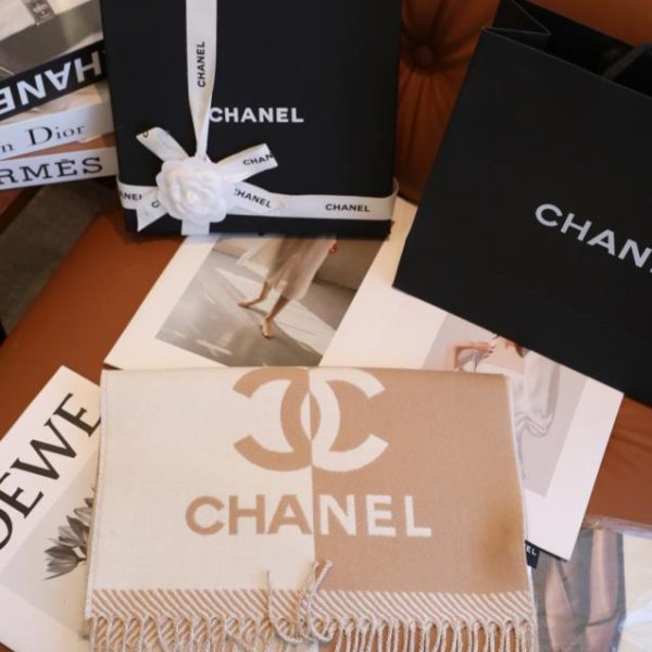 repliche,replica,perfette,siti di,affidabili,migliori siti,dove comprare,1:1,scarpe da ginnastica Il nuovo “Y2EKN” di Chanel (jacquard color-block double-face)