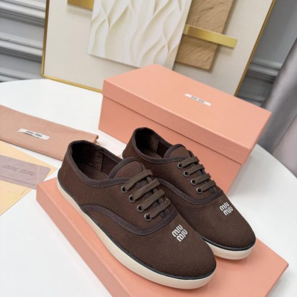repliche,replica,perfette,siti di,affidabili,migliori siti,dove comprare,1:1,scarpe da ginnastica Le ultime scarpe casual in tela di MIUMIU (JWVJW)