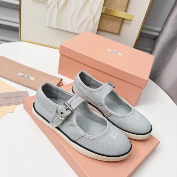 Le ultime scarpe casual in tela di MIUMIU (S3C3G)