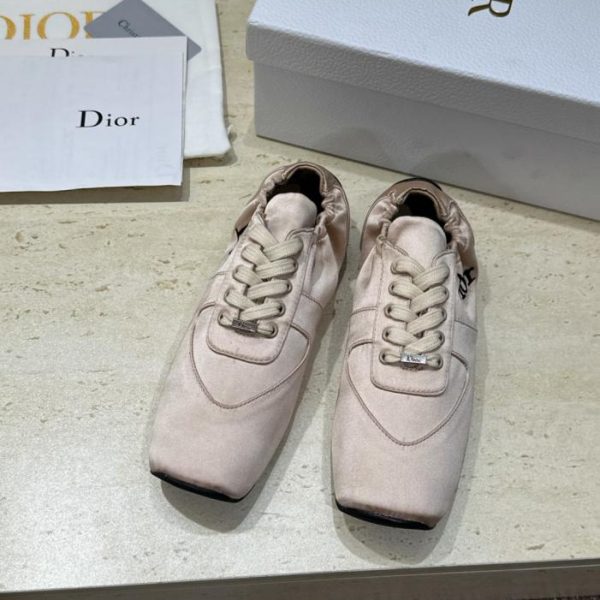 repliche,replica,perfette,siti di,affidabili,migliori siti,dove comprare,1:1,scarpe da ginnastica Scarpe casual da donna stringate elasticizzate Coeur, modello 25EE9, presentate da Dior all’inizio della primavera.
