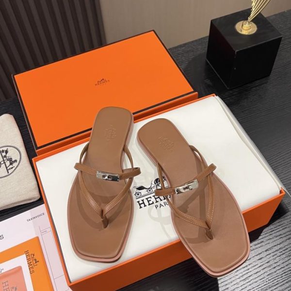 repliche,replica,perfette,siti di,affidabili,migliori siti,dove comprare,1:1,scarpe da ginnastica I nuovi sandali infradito di Hermès (JIADY)