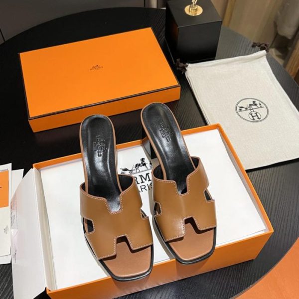 repliche,replica,perfette,siti di,affidabili,migliori siti,dove comprare,1:1,scarpe da ginnastica Ciabatte Hermes con tacco grosso (18WSO)
