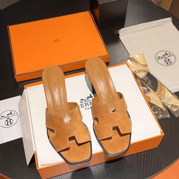 repliche,replica,perfette,siti di,affidabili,migliori siti,dove comprare,1:1,scarpe da ginnastica Ciabatte Hermes con tacco grosso (3N6R2)