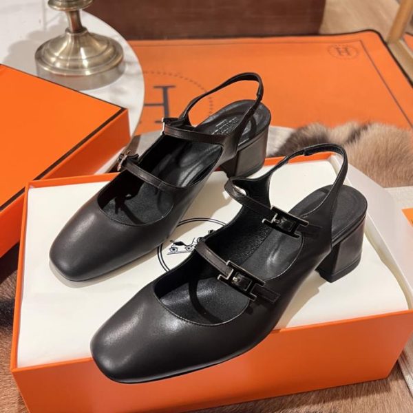 repliche,replica,perfette,siti di,affidabili,migliori siti,dove comprare,1:1,scarpe da ginnastica Novità primavera Hermès, stesso modello disponibile in boutique: décolleté con cinturino alla caviglia in pelle di vitello (GW9E7)