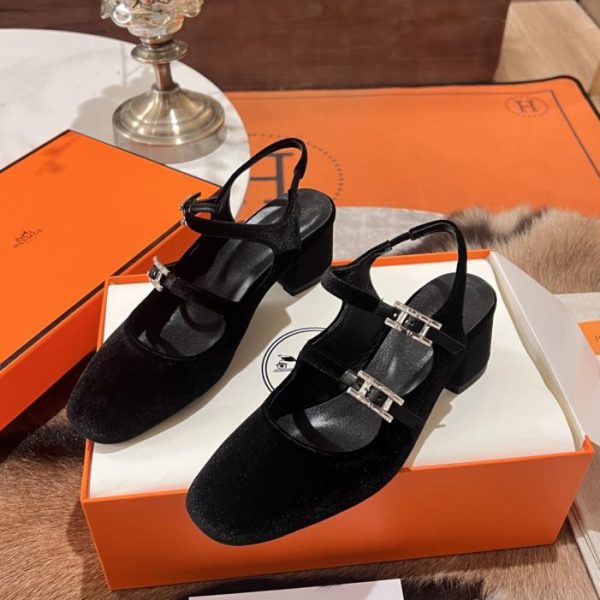 repliche,replica,perfette,siti di,affidabili,migliori siti,dove comprare,1:1,scarpe da ginnastica Nuovo arrivo primavera Hermès, stesso modello disponibile nelle boutique, décolleté con cinturino alla caviglia in pelle di vitello (R4G00)