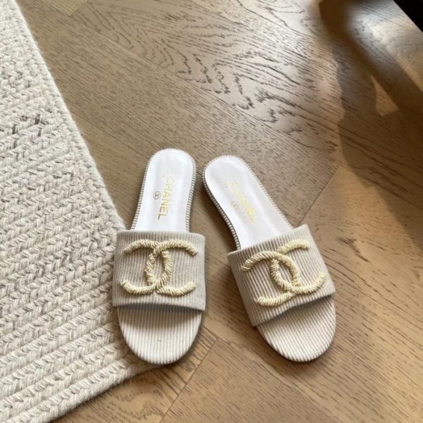 repliche,replica,perfette,siti di,affidabili,migliori siti,dove comprare,1:1,scarpe da ginnastica Nuova collezione primaverile di sandali bassi di Chanel, versione top di gamma (JGW4D)