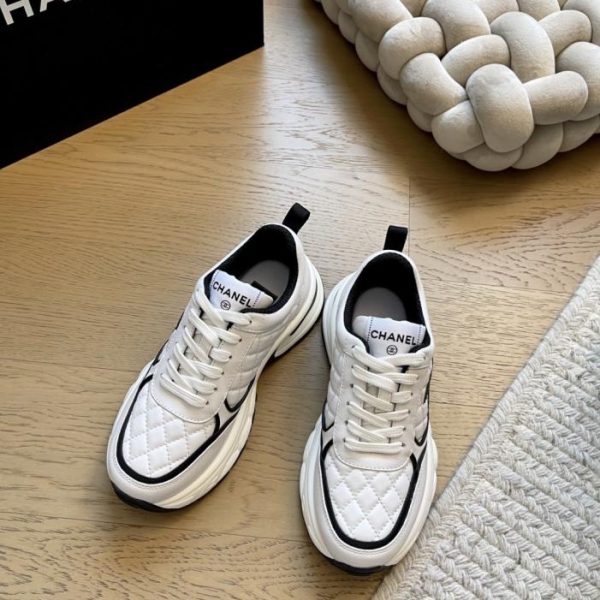 repliche,replica,perfette,siti di,affidabili,migliori siti,dove comprare,1:1,scarpe da ginnastica Nuove sneakers con plateau Chanel 25k, versione top di gamma (Q6G4F)
