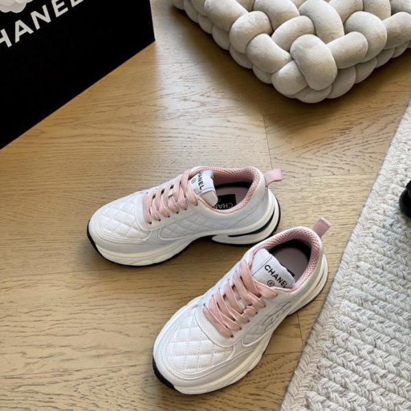 repliche,replica,perfette,siti di,affidabili,migliori siti,dove comprare,1:1,scarpe da ginnastica Nuove sneakers con plateau Chanel da 25.000 euro, versione top di gamma (XUAS9)