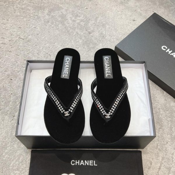 repliche,replica,perfette,siti di,affidabili,migliori siti,dove comprare,1:1,scarpe da ginnastica Nuove infradito in velluto CHANEL (5CYHB)