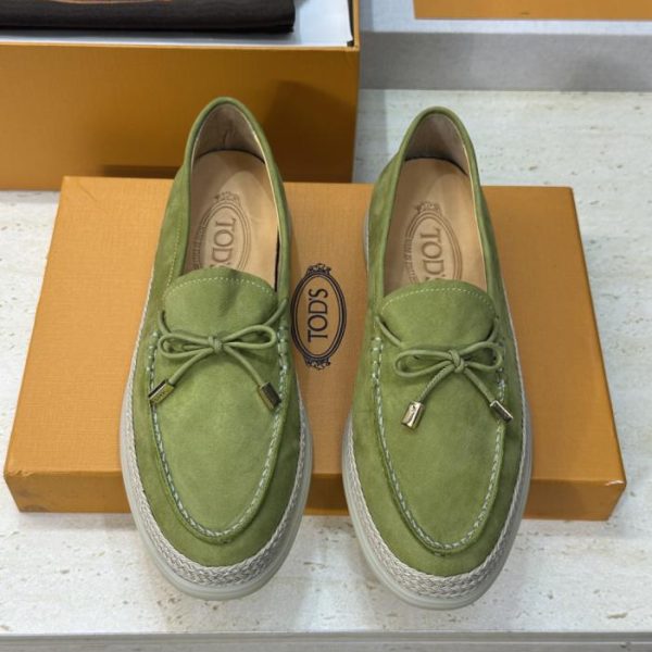 repliche,replica,perfette,siti di,affidabili,migliori siti,dove comprare,1:1,scarpe da ginnastica Mocassini piatti da donna TOD’S Early Spring, nuovi, con fiocco e nappine, in paglia intrecciata, colore caramella (169VO)