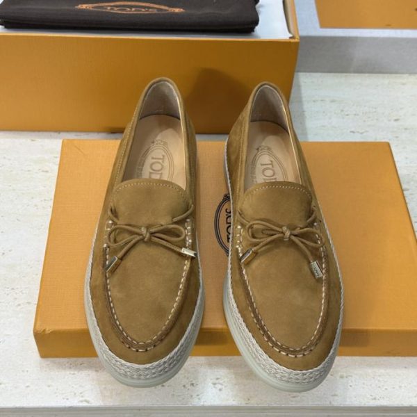 repliche,replica,perfette,siti di,affidabili,migliori siti,dove comprare,1:1,scarpe da ginnastica Mocassini piatti in paglia intrecciata con fiocco e nappina, nuovi colori pastello, di TOD’S per la primavera (H34DF)