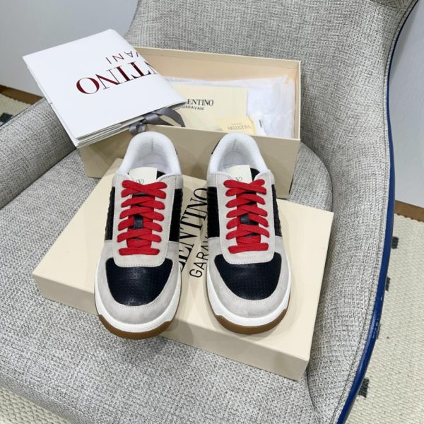 repliche,replica,perfette,siti di,affidabili,migliori siti,dove comprare,1:1,scarpe da ginnastica Collezione di sneakers da coppia Valentino OneStud, l’ultima sneaker da coppia di Valentino (OM3M5)