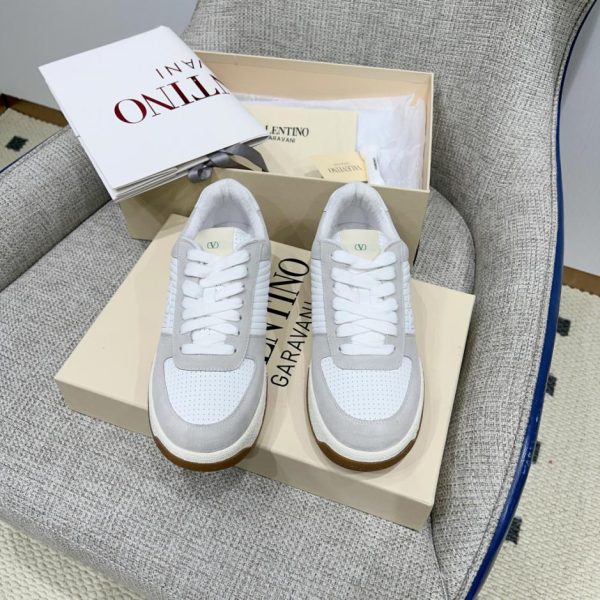 repliche,replica,perfette,siti di,affidabili,migliori siti,dove comprare,1:1,scarpe da ginnastica Collezione di sneakers di coppia Valentino OneStud: le ultime sneakers di coppia di Valentino (TRBD0)