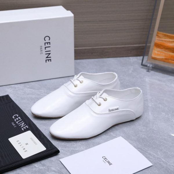 repliche,replica,perfette,siti di,affidabili,migliori siti,dove comprare,1:1,scarpe da ginnastica Nuova collezione di scarpe Celine Primavera/Estate: scarpe basse a punta tonda (IRJ4Z)