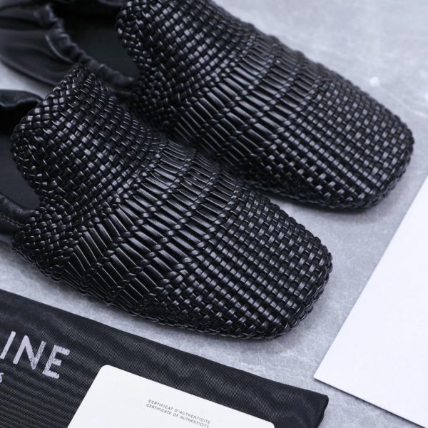 repliche,replica,perfette,siti di,affidabili,migliori siti,dove comprare,1:1,scarpe da ginnastica Nuova collezione di scarpe Celine Primavera/Estate: Scarpe basse intrecciate a punta quadrata (5JBVN)