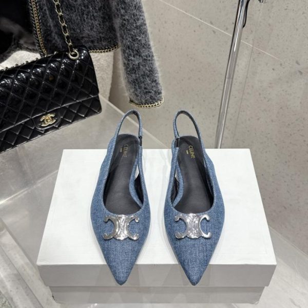 repliche,replica,perfette,siti di,affidabili,migliori siti,dove comprare,1:1,scarpe da ginnastica Nuovi sandali aperti sul retro con tacco a spillo e punta affusolata Arc de Triomphe di CELINE (64GA4)
