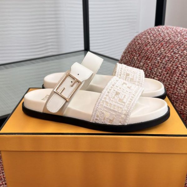 repliche,replica,perfette,siti di,affidabili,migliori siti,dove comprare,1:1,scarpe da ginnastica Nuova collezione FENDI Primavera/Estate: Ciabatte basse unisex Feel FF ricamate (6X6VK)