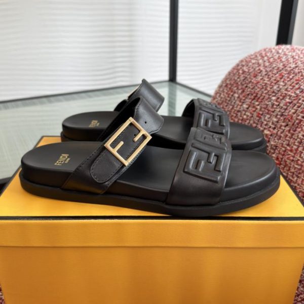 repliche,replica,perfette,siti di,affidabili,migliori siti,dove comprare,1:1,scarpe da ginnastica FENDI Novità Primavera/Estate: Ciabatte basse unisex Feel FF Buoyancy (9T8EN)