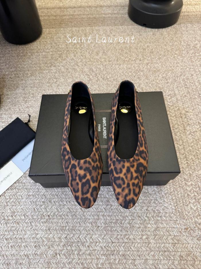 repliche,replica,perfette,siti di,affidabili,migliori siti,dove comprare,1:1,scarpe da ginnastica Nuove scarpe basse a punta quadrata di Saint Laurent (6TC9H) repliche,replica,perfette,siti di,affidabili,migliori siti,dove comprare,1:1,scarpe da ginnastica Nuove scarpe basse a punta quadrata di Saint Laurent (6TC9H)