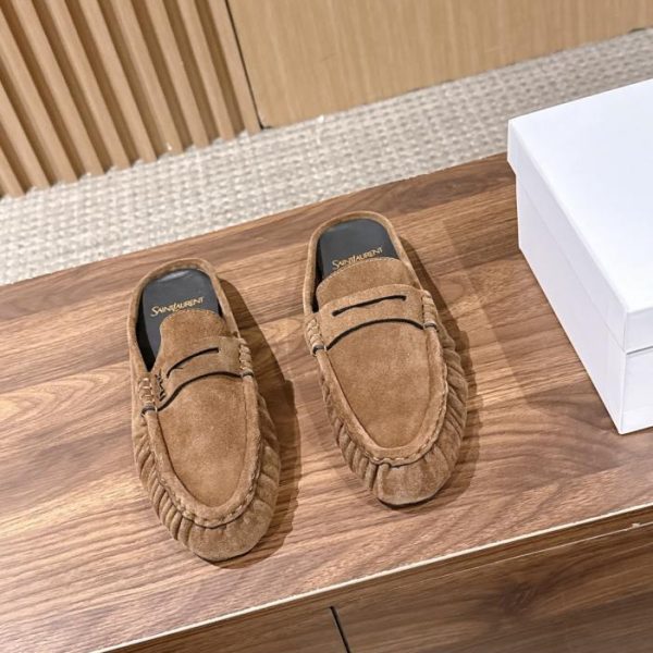 repliche,replica,perfette,siti di,affidabili,migliori siti,dove comprare,1:1,scarpe da ginnastica Saint Laurent LE LOAFER Nuovo arrivo: Mocassini YSL con piccolo logo, punta tonda e pieghe (ERQQJ)