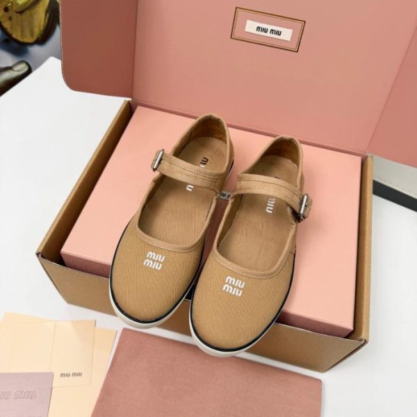repliche,replica,perfette,siti di,affidabili,migliori siti,dove comprare,1:1,scarpe da ginnastica MIUMIU Nuova Collezione Resort Ballerine (5C8RM)
