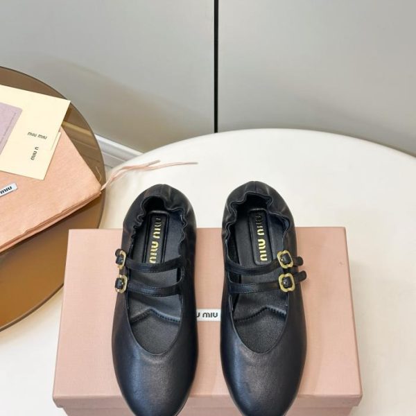 repliche,replica,perfette,siti di,affidabili,migliori siti,dove comprare,1:1,scarpe da ginnastica Scarpe Mary Jane vintage francesi con doppia fibbia MIUMIU (DGY42)