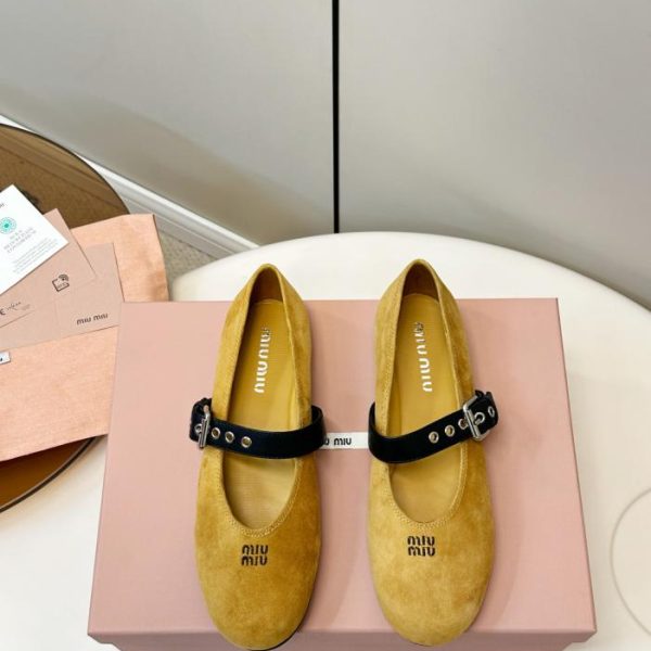 repliche,replica,perfette,siti di,affidabili,migliori siti,dove comprare,1:1,scarpe da ginnastica Scarpe Mary Jane in camoscio, nuovi arrivi primavera MiuMiu (OM83B)