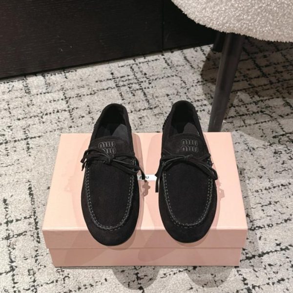 repliche,replica,perfette,siti di,affidabili,migliori siti,dove comprare,1:1,scarpe da ginnastica Nuova collezione autunno Miu Miu: mocassini con fiocco (6XG73)