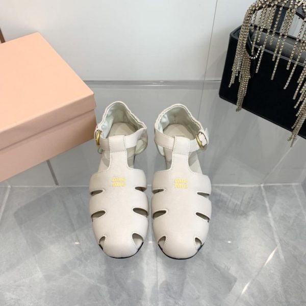 repliche,replica,perfette,siti di,affidabili,migliori siti,dove comprare,1:1,scarpe da ginnastica Sandali romani MiuMiu della collezione Primavera/Estate (496ZY)