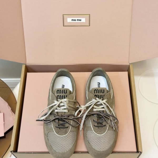 repliche,replica,perfette,siti di,affidabili,migliori siti,dove comprare,1:1,scarpe da ginnastica Scarpe da allenamento casual tedesche MiuMiu, nuovo modello per coppie (K9GD4)