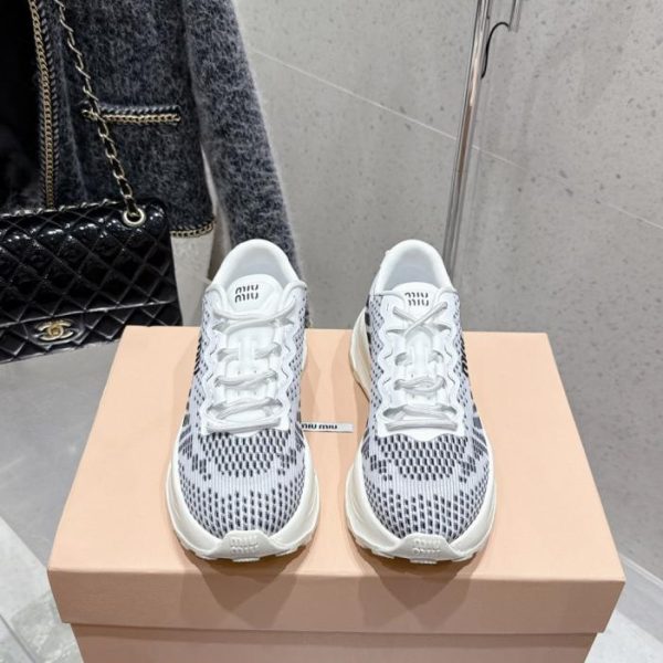 repliche,replica,perfette,siti di,affidabili,migliori siti,dove comprare,1:1,scarpe da ginnastica Nuove scarpe casual e sneakers MiuMiu (QFI9B)