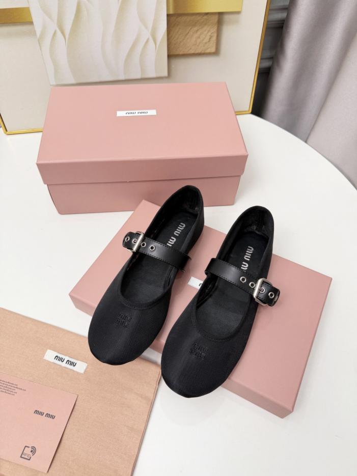 repliche,replica,perfette,siti di,affidabili,migliori siti,dove comprare,1:1,scarpe da ginnastica Scarpe da ballo Mary Jane in mesh, modello 26, ultime uscite di Miu Miu (NC2CW) repliche,replica,perfette,siti di,affidabili,migliori siti,dove comprare,1:1,scarpe da ginnastica Scarpe da ballo Mary Jane in mesh, modello 26, ultime uscite di Miu Miu (NC2CW)