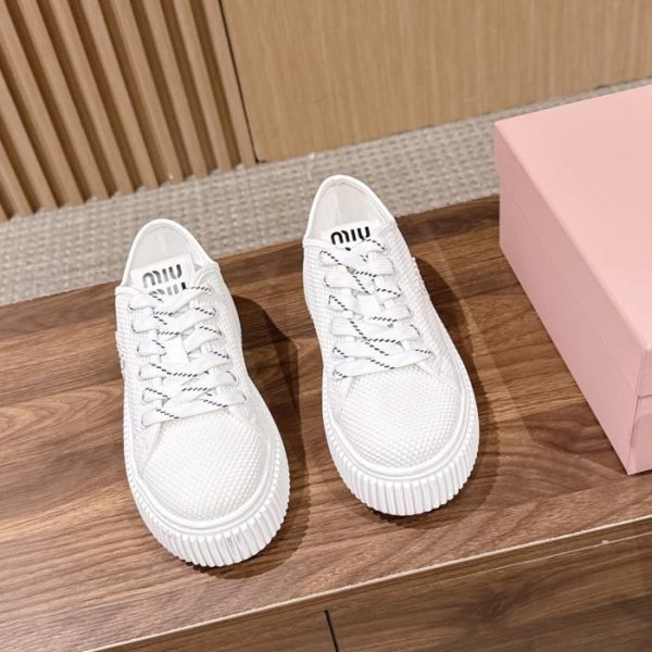 repliche,replica,perfette,siti di,affidabili,migliori siti,dove comprare,1:1,scarpe da ginnastica Le nuove sneakers platform in stile retrò di MIU MIU (WD25I)