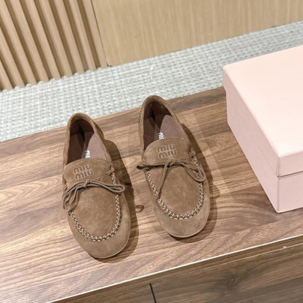 repliche,replica,perfette,siti di,affidabili,migliori siti,dove comprare,1:1,scarpe da ginnastica Mocassini con fiocco MIU MIU per la primavera (8JI3I)