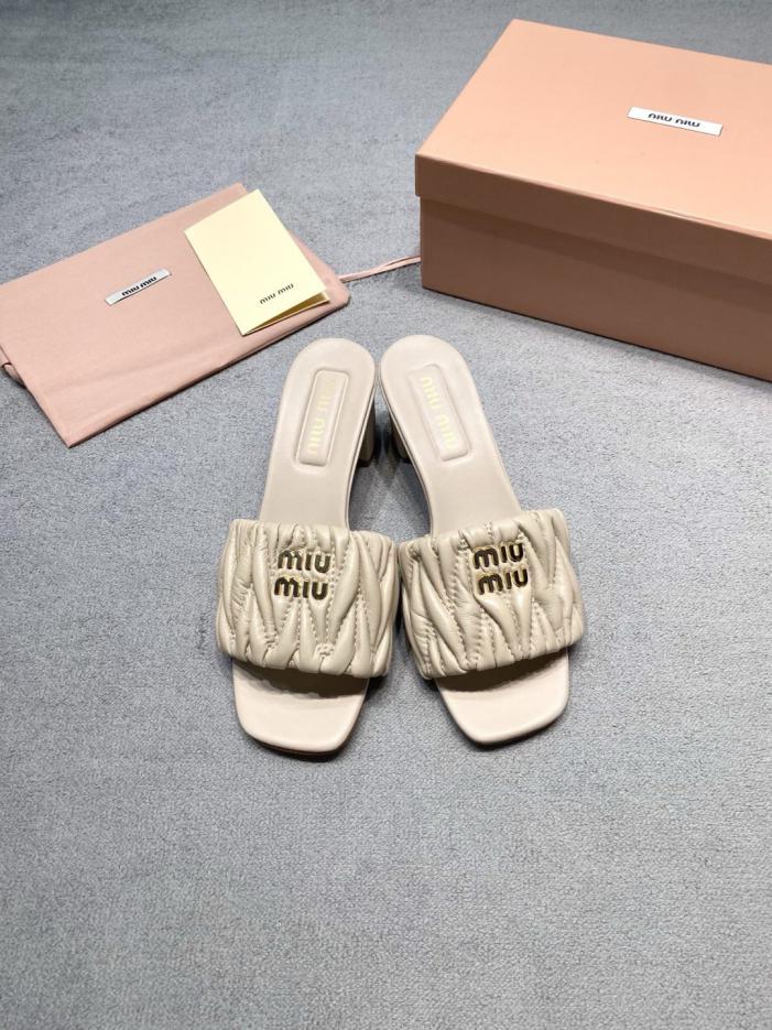 repliche,replica,perfette,siti di,affidabili,migliori siti,dove comprare,1:1,scarpe da ginnastica Nuovo arrivo MiuMiu | Pantofole plissettate in pelle di agnello con tacco grosso (UJ8AA) repliche,replica,perfette,siti di,affidabili,migliori siti,dove comprare,1:1,scarpe da ginnastica Nuovo arrivo MiuMiu | Pantofole plissettate in pelle di agnello con tacco grosso (UJ8AA)