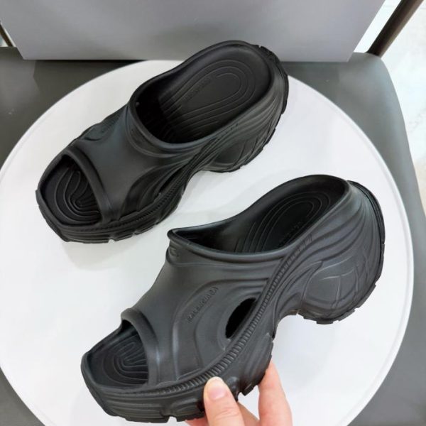 Sandali con plateau Balenciaga Pool Crocs Collaboration (94O62)