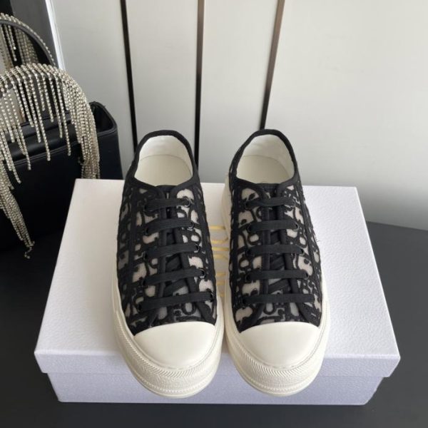 repliche,replica,perfette,siti di,affidabili,migliori siti,dove comprare,1:1,scarpe da ginnastica Scarpe casual con plateau in tela ricamate con monogramma Dior Walk’n Series F019 (KW8JU)