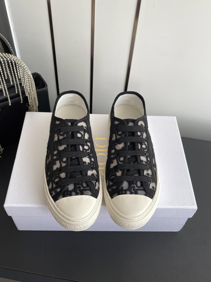 repliche,replica,perfette,siti di,affidabili,migliori siti,dove comprare,1:1,scarpe da ginnastica Scarpe casual con plateau in tela ricamate con monogramma Dior Walk’n Series F019 (MM3O6) repliche,replica,perfette,siti di,affidabili,migliori siti,dove comprare,1:1,scarpe da ginnastica Scarpe casual con plateau in tela ricamate con monogramma Dior Walk’n Series F019 (MM3O6)