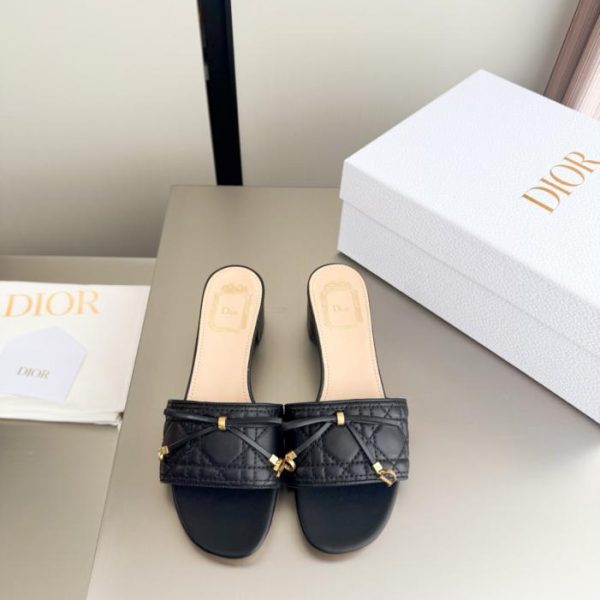Dior Alta Qualità, Abbinamento Perfetto: Pantofole Classiche con Tacco Medio a Quadretti in Pelle di Agnello Nera (7BJN2)