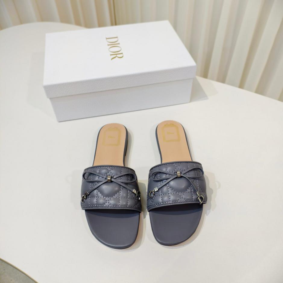 repliche,replica,perfette,siti di,affidabili,migliori siti,dove comprare,1:1,scarpe da ginnastica I nuovi sandali con fiocco e motivo cannage di Dior (321HV) repliche,replica,perfette,siti di,affidabili,migliori siti,dove comprare,1:1,scarpe da ginnastica I nuovi sandali con fiocco e motivo cannage di Dior (321HV)
