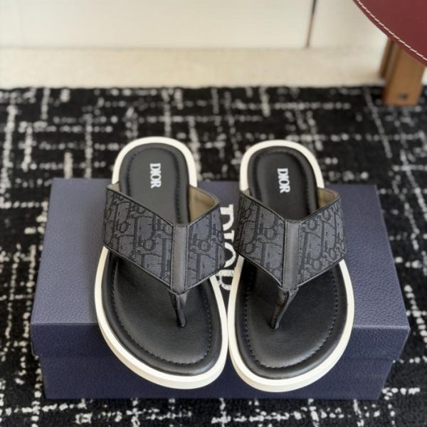 repliche,replica,perfette,siti di,affidabili,migliori siti,dove comprare,1:1,scarpe da ginnastica Nuove pantofole da uomo Dior Primavera/Estate (EVCFH)