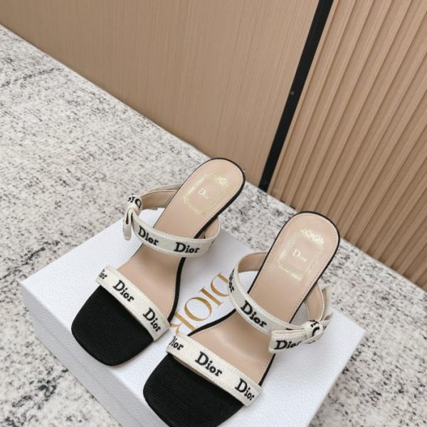 repliche,replica,perfette,siti di,affidabili,migliori siti,dove comprare,1:1,scarpe da ginnastica Scarpe con tacco alto stringate a punta quadrata, nuovi arrivi primavera di Christian Dior (9A9TL)