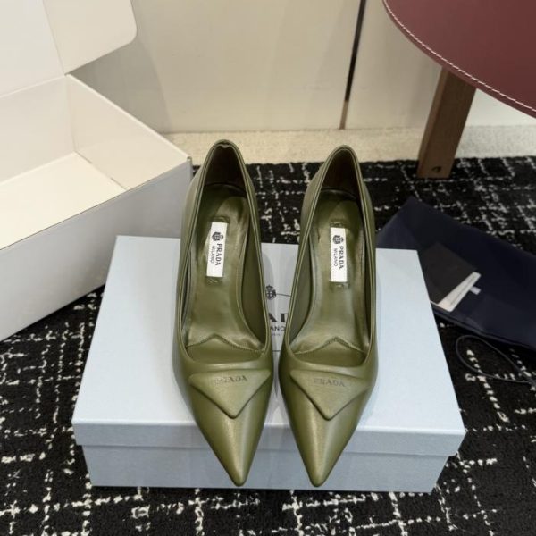 PRADA Nuovi arrivi Primavera, scarpe basse a punta/décolleté con tacco alto (35QE2)