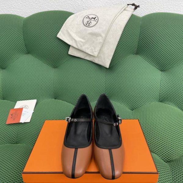 repliche,replica,perfette,siti di,affidabili,migliori siti,dove comprare,1:1,scarpe da ginnastica Nuovi arrivi Hermès Primavera/Estate: Mary Jane con tacco basso (Z7DY7)