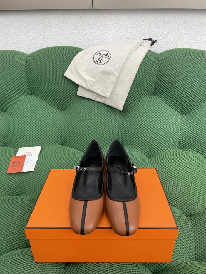 repliche,replica,perfette,siti di,affidabili,migliori siti,dove comprare,1:1,scarpe da ginnastica Nuovi arrivi Hermès Primavera/Estate: Mary Jane con tacco basso (Z7DY7) repliche,replica,perfette,siti di,affidabili,migliori siti,dove comprare,1:1,scarpe da ginnastica Nuovi arrivi Hermès Primavera/Estate: Mary Jane con tacco basso (Z7DY7)