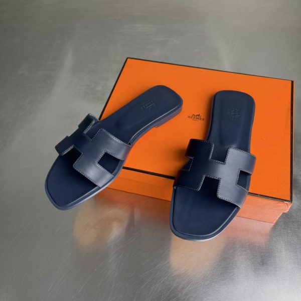 repliche,replica,perfette,siti di,affidabili,migliori siti,dove comprare,1:1,scarpe da ginnastica Sandali piatti classici Hermès serie Oasis H, modello recentemente rinnovato (3INM7)