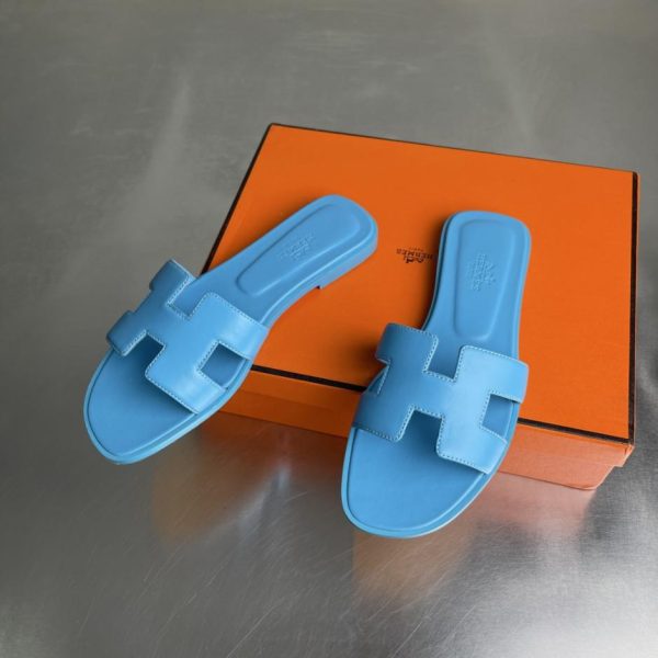 repliche,replica,perfette,siti di,affidabili,migliori siti,dove comprare,1:1,scarpe da ginnastica I sandali piatti classici Hermès Oasis serie H (65SLF) sono stati recentemente rinnovati.