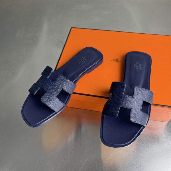 repliche,replica,perfette,siti di,affidabili,migliori siti,dove comprare,1:1,scarpe da ginnastica I sandali piatti classici Hermès Oasis serie H (92LNB) sono stati recentemente rinnovati.