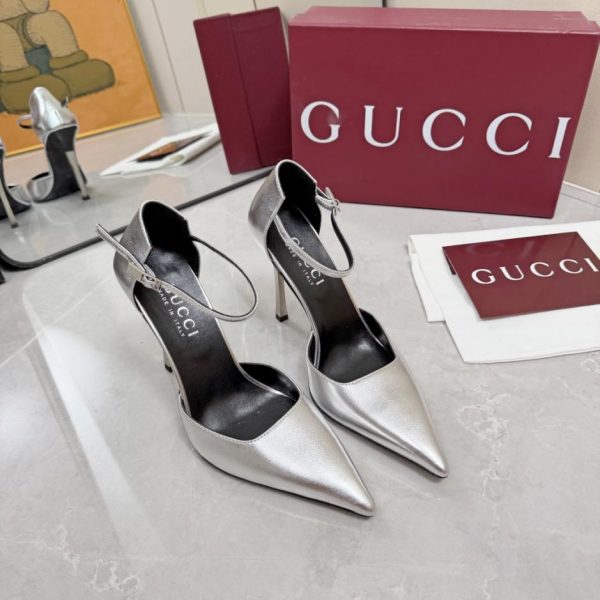 repliche,replica,perfette,siti di,affidabili,migliori siti,dove comprare,1:1,scarpe da ginnastica I nuovissimi sandali con tacco alto galvanizzati di Gucci (Z35G2)