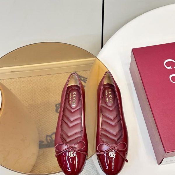 repliche,replica,perfette,siti di,affidabili,migliori siti,dove comprare,1:1,scarpe da ginnastica Le nuove ballerine di Gucci decorate con fiocchi (5YWCR)